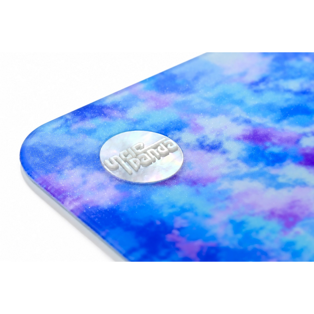 Oyuncu Baykuş marka mavi ve mor tonlarında bulut desenli, ışıltılı yüzeye sahip Uncle Panda Atlantis mousepad