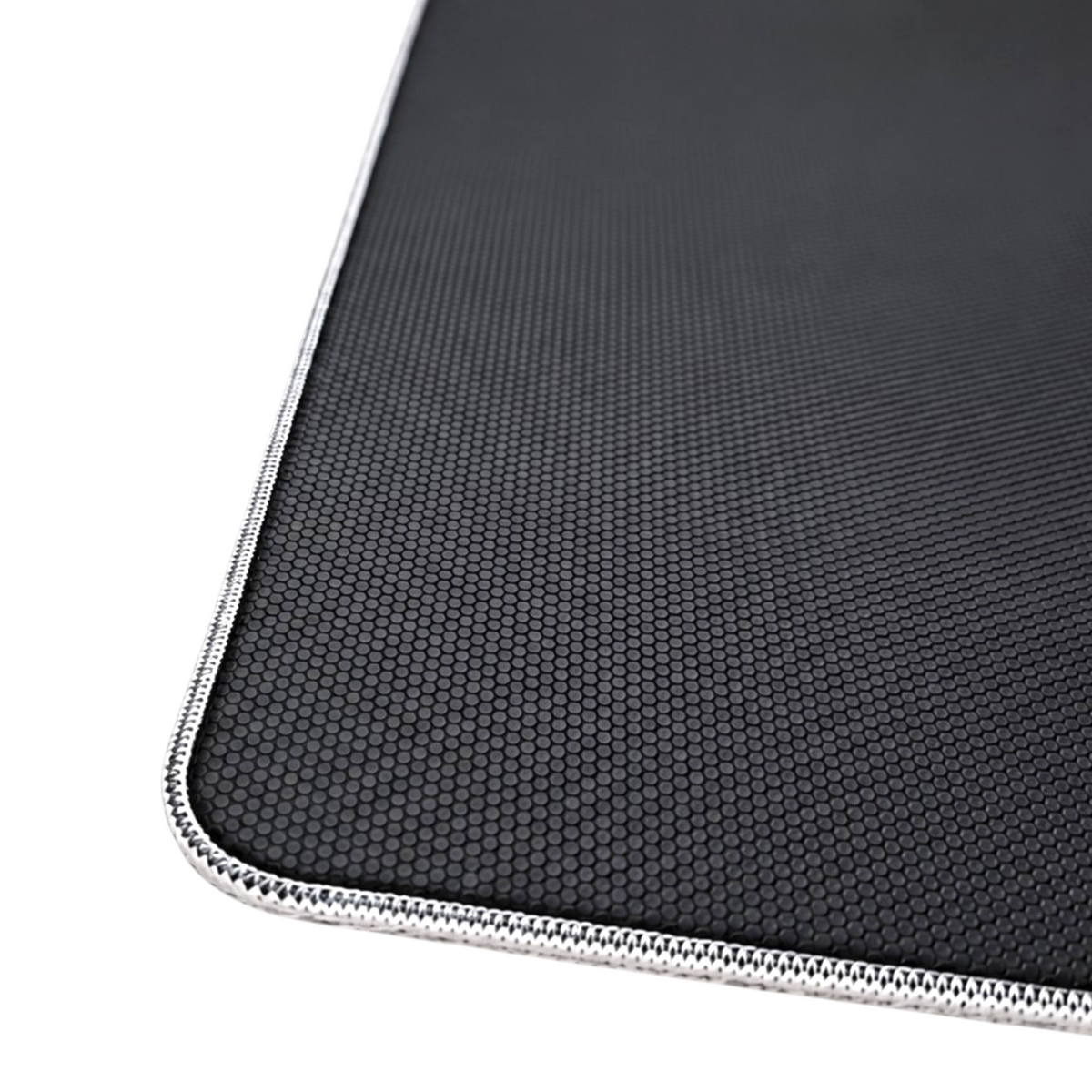 Oyuncu Baykuş Uncle Panda XI siyah dokulu yüzeye ve dikişli kenarlara sahip oyuncu mousepad
