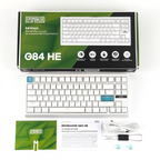 Oyuncu Baykuş EPOMAKER G84HE 80% manyetik switch RGB mekanik oyuncu klavyesi, kutu içeriği ve aksesuarları ile birlikte.